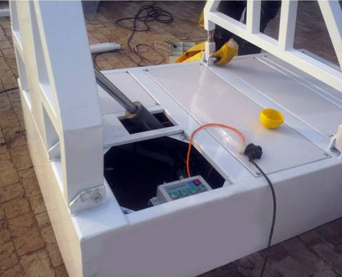 豪華型手動遙控液壓籃球架(計時,24秒另配)